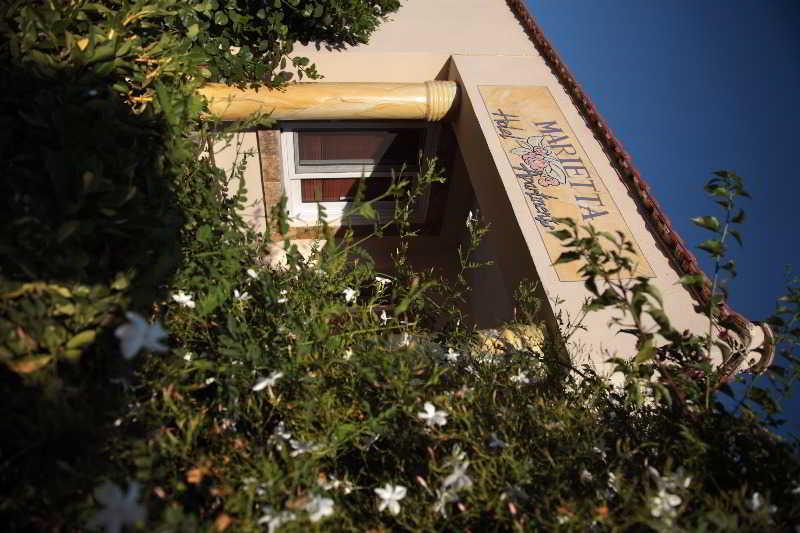 Marietta Hotel Apartments Pastida Exterior foto